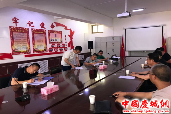 7fc44898516f458992c7e129786c1df0.jpg 7fc44898516f458992c7e129786c1df0.jpg