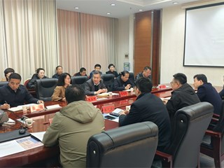 张鸿举与深圳鹰及汽车有限公司董事长周飞鲲进行座谈